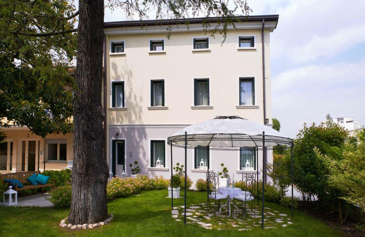 Le Tre Corti Bed & Breakfast *